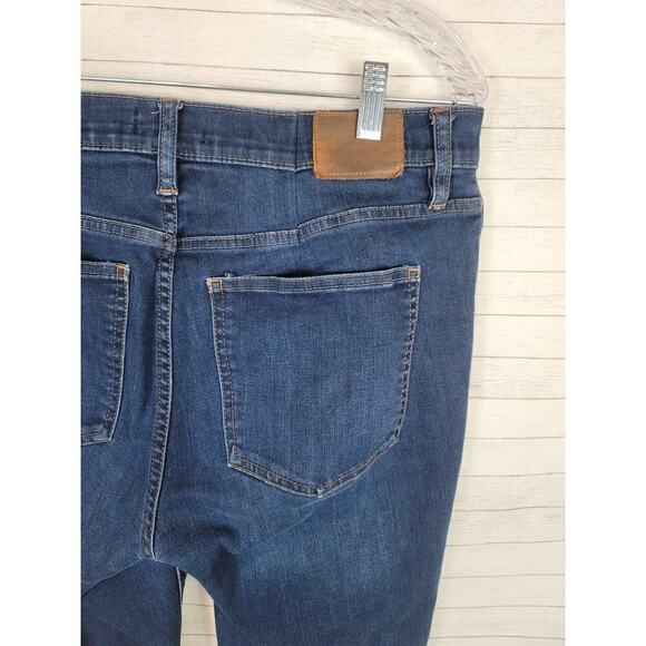 J.CREW JEANS 9" HIGH RISE TOOTHPICK MEDIUM WASH, SZ 31 - Picture 10 of 16